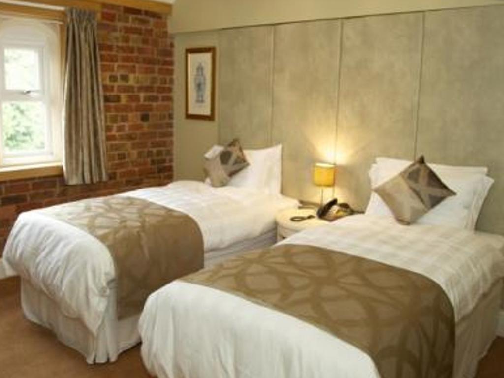 Carriages Telford Hotel Ruang foto